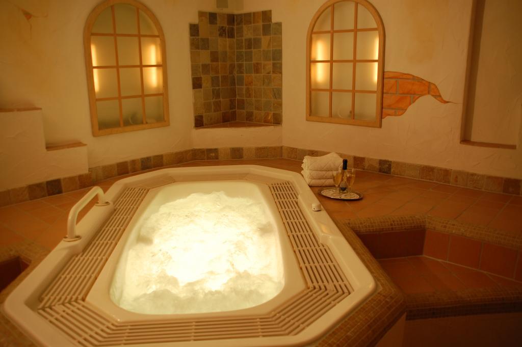 Sporthotel Schoenblick メーアスブルク エクステリア 写真