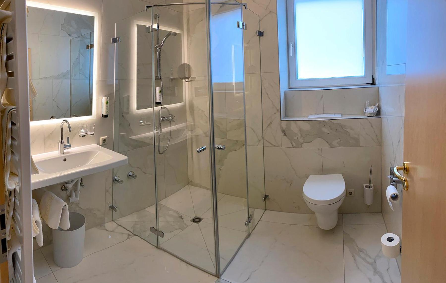 Sporthotel Schoenblick メーアスブルク エクステリア 写真
